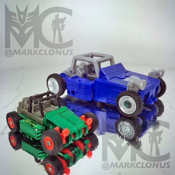 Transformers Legacy Deluxe Class Beachcomber Official Design Image  (7 of 10)